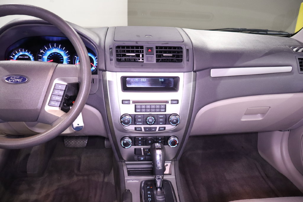 Used 2011 Ford Fusion SE w/ 201A Rapid Spec Order Code FWD image 25