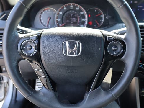 Used 2017 Honda Accord Sport image 24