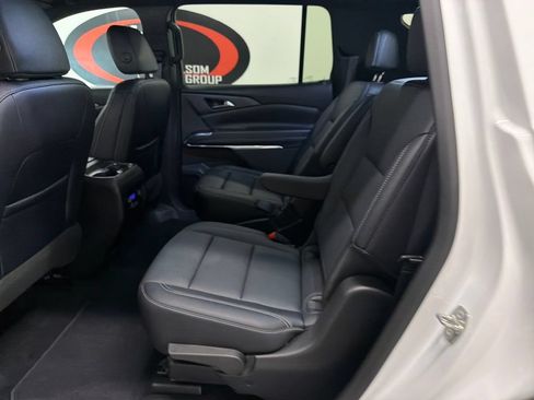 Used 2026 Chevrolet Traverse LT FWD image 15