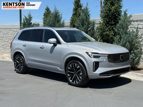 Used 2025 Volvo XC90 B6 Plus AWD/4WD image 10