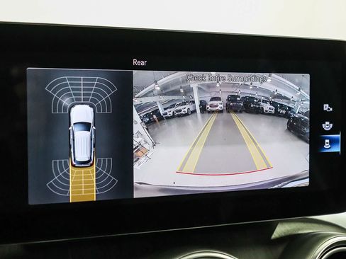 Certified 2022 Mercedes-Benz GLC 300 image 23