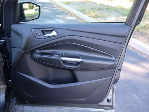 Used 2013 Ford Escape SE image 26