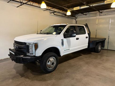 Used 2018 Ford F350 XL w/ Power Equipment Group image 3