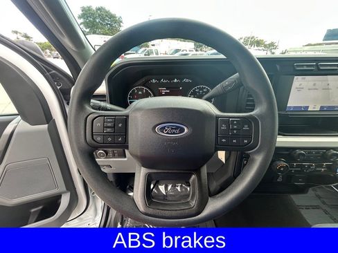 Used 2024 Ford F250 XLT w/ FX4 Off-Road Package image 16