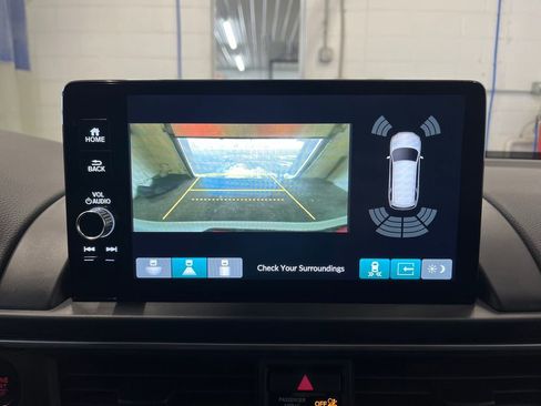 Used 2025 Honda Pilot EX-L image 27