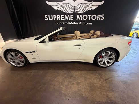 Used 2011 Maserati GranTurismo Convertible image 3