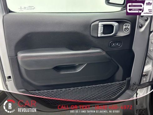 Used 2020 Jeep Gladiator Rubicon w/ Dual Top Group image 53