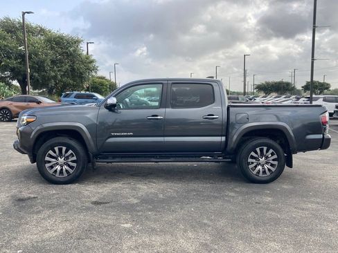 Used 2022 Toyota Tacoma Limited RWD image 8