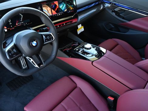 New 2026 BMW 540i xDrive w/ Executive Package image 11