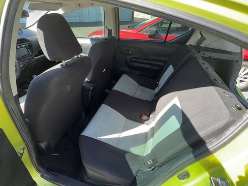 Used 2016 Toyota Prius C Three image 15