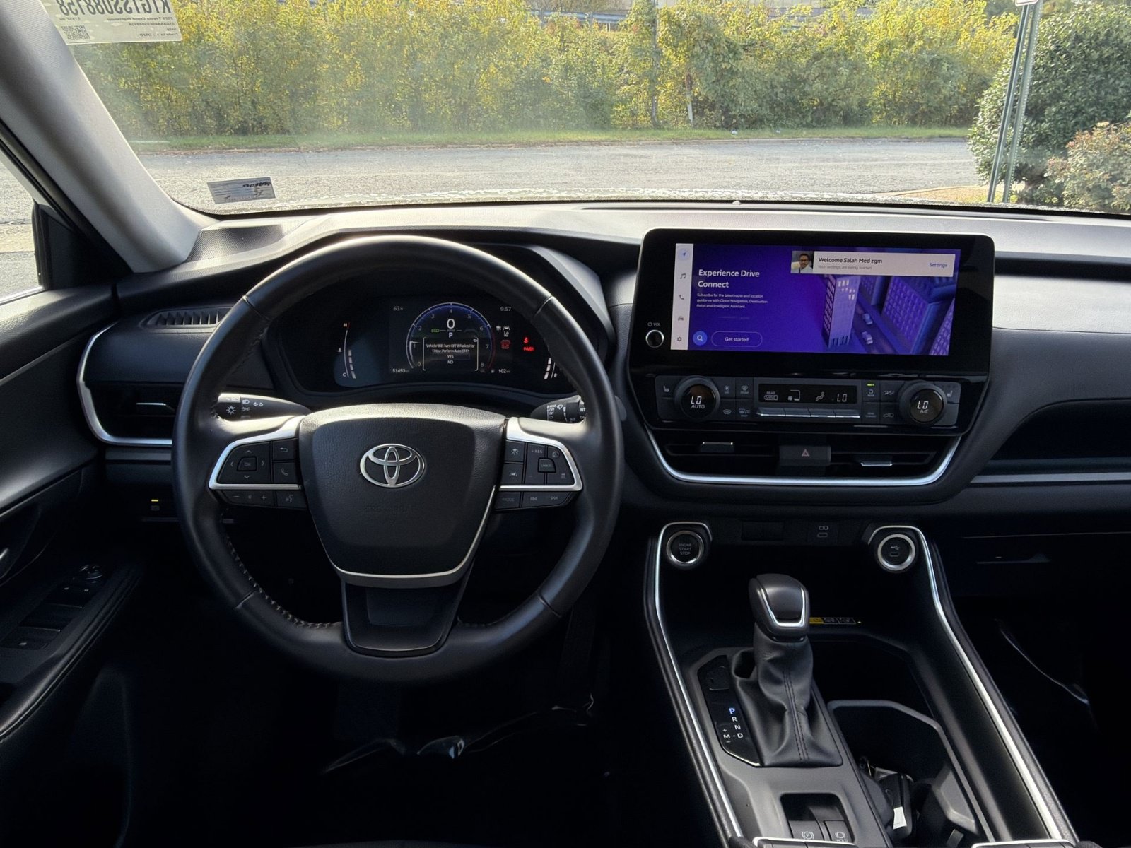 Used 2025 Toyota Grand Highlander AWD image 16