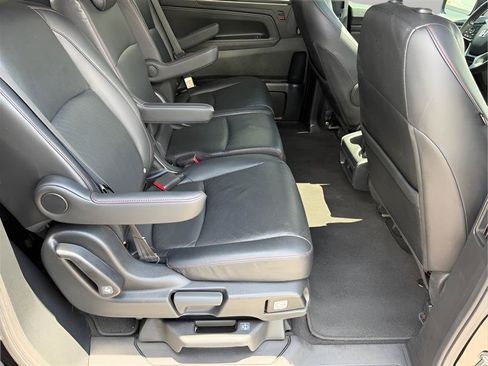 Used 2023 Honda Odyssey Sport image 35