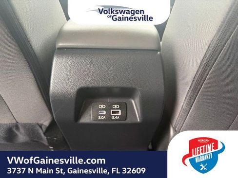 Used 2025 Subaru Crosstrek 2.0i Premium AWD/4WD image 11