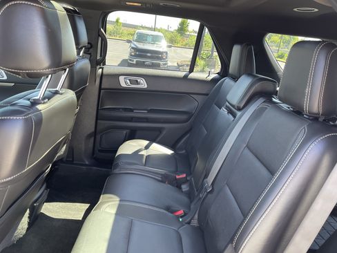 Used 2014 Ford Explorer Sport w/ Equipment Group 401A AWD/4WD image 12