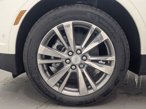 New 2026 Cadillac XT5 Premium Luxury w/ LPO, Floor Liner Package image 28