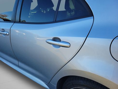 Used 2021 Toyota Corolla XSE image 27