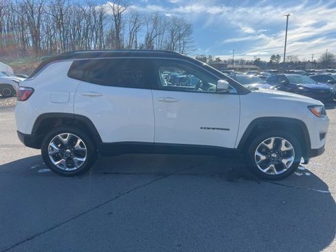 Used 2019 Jeep Compass Limited image 3