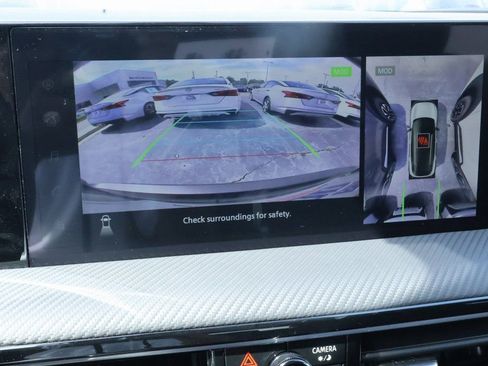 New 2025 Nissan Kicks SR image 4