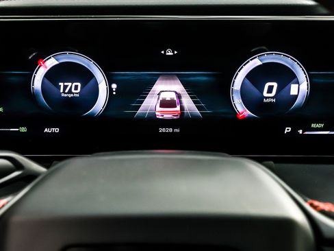 Used 2024 Dodge Charger Daytona Scat Pack w/ Plus Group image 21