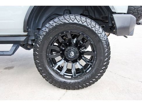 Used 2023 Ford Bronco Big Bend w/ Sasquatch Package image 32