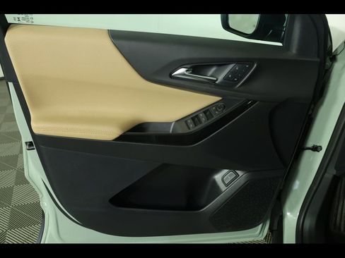 New 2026 Chevrolet Equinox ACTIV w/ Convenience Package III image 14