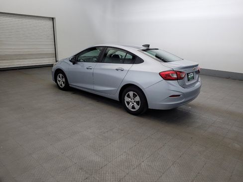 Used 2018 Chevrolet Cruze LS w/ LS Fleet Convenience Package FWD image 3