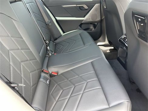 New 2026 BMW i5 eDrive40 w/ Premium Package image 14