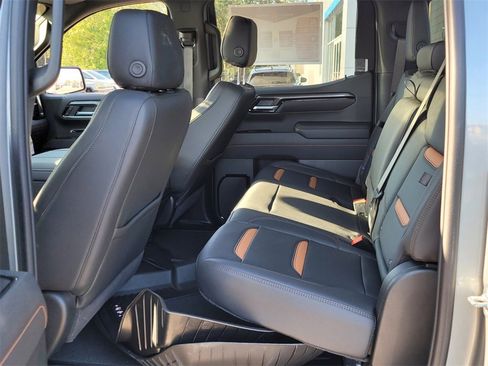 New 2025 GMC Sierra 1500 AT4 w/ AT4 Premium Package image 4