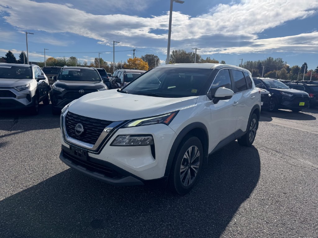 Used 2023 Nissan Rogue SV FWD image 2