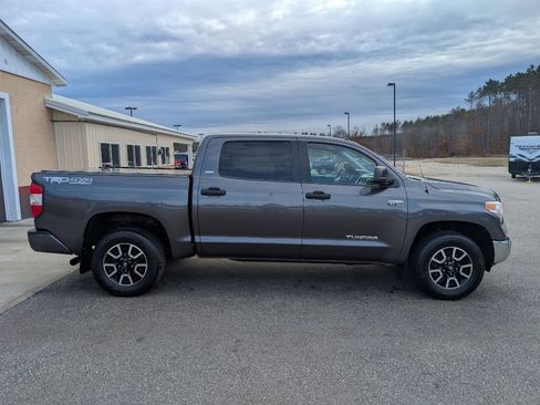 Used 2016 Toyota Tundra SR5 image 4