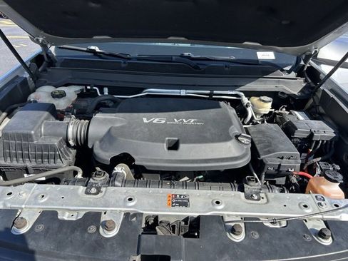 Used 2017 Chevrolet Colorado LT w/ LT Convenience Package image 11