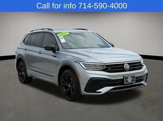 Used 2023 Volkswagen Tiguan SE R-Line FWD video 1