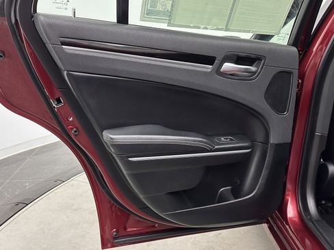 Used 2022 Chrysler 300 S image 26