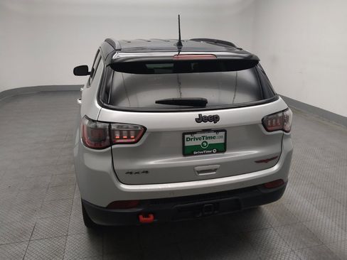 Used 2025 Jeep Compass Trailhawk w/ Trailer Tow Group AWD/4WD image 6