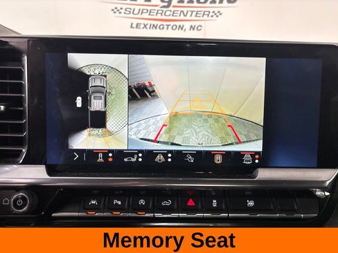 Used 2024 Chevrolet Silverado 1500 LTZ w/ LTZ Convenience Package II AWD/4WD image 19