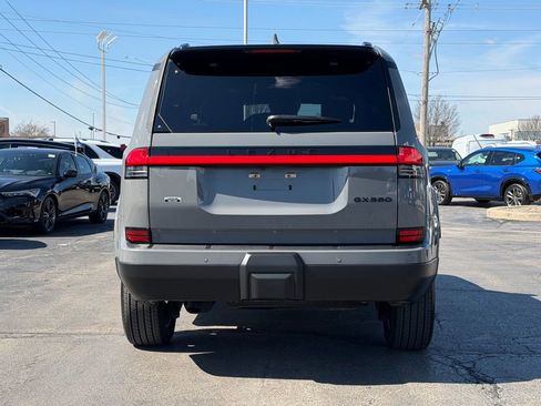 Used 2024 Lexus GX 550 w/ Cold Area Package image 5