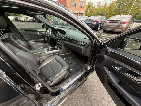 Used 2014 Mercedes-Benz E 350 Sedan image 36
