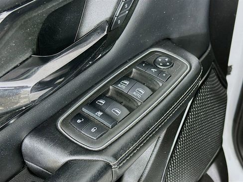 Used 2022 RAM 1500 Limited w/ Bed Utility Group image 22