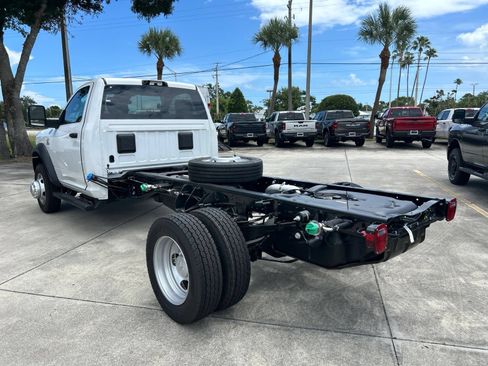 New 2026 RAM 5500 Tradesman AWD/4WD image 3