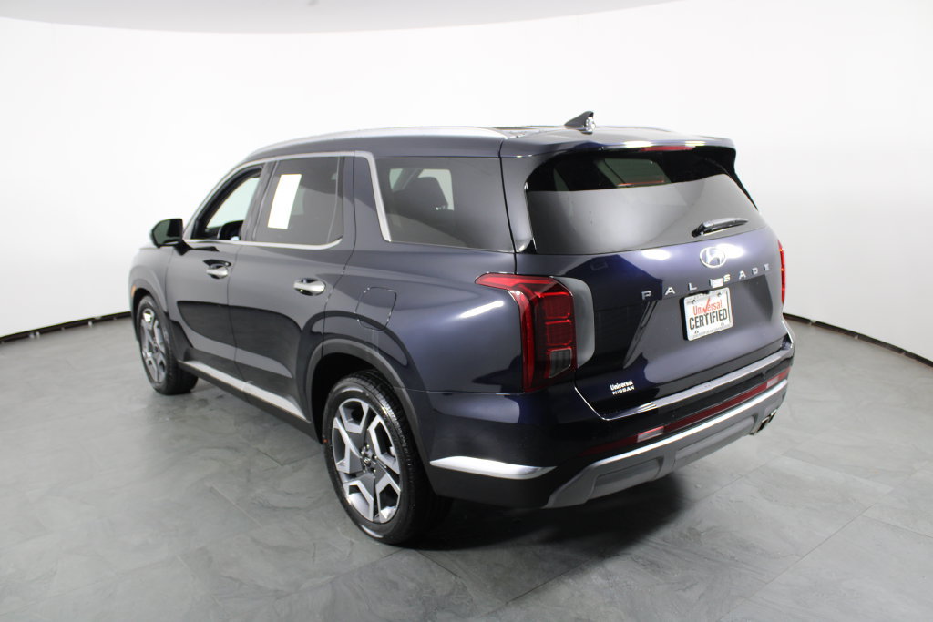 Certified 2024 Hyundai Palisade Limited FWD image 16