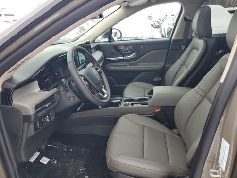 New 2026 Lincoln Corsair Premiere image 12