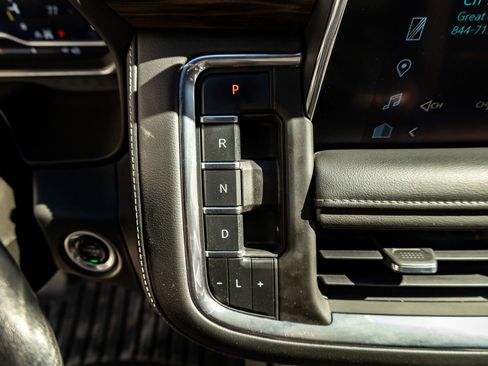 Used 2022 Chevrolet Tahoe LT w/ Luxury Package image 22