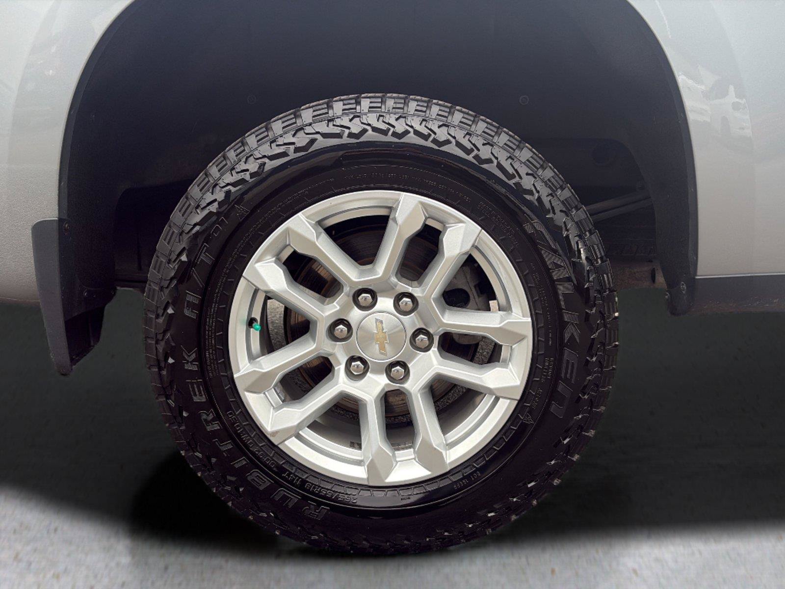 Used 2023 Chevrolet Silverado 1500 LT AWD/4WD image 50