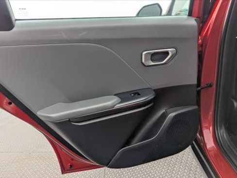 Used 2025 Kia K4 FWD image 16