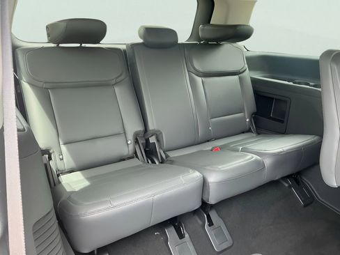 New 2026 Ford Expedition Active RWD image 13
