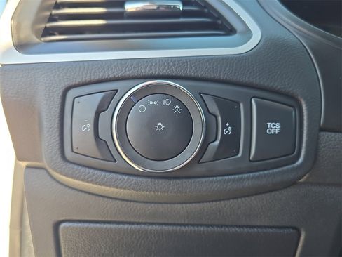 Certified 2024 Ford Edge SEL image 20