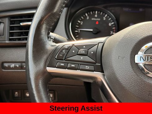 Used 2019 Nissan Rogue SV w/ Premium Package AWD/4WD image 17