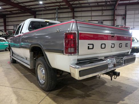 Used 1992 Dodge D/W Truck 250 image 6