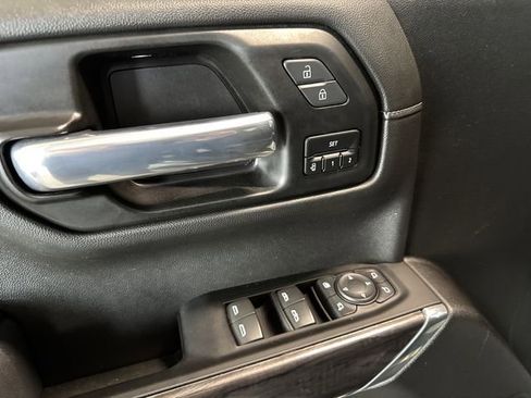 Used 2022 Chevrolet Silverado 1500 LTZ image 24