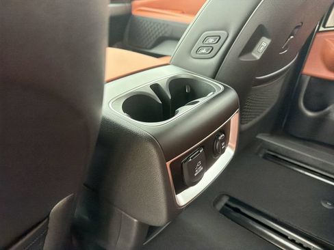New 2026 Kia Carnival SX FWD image 25